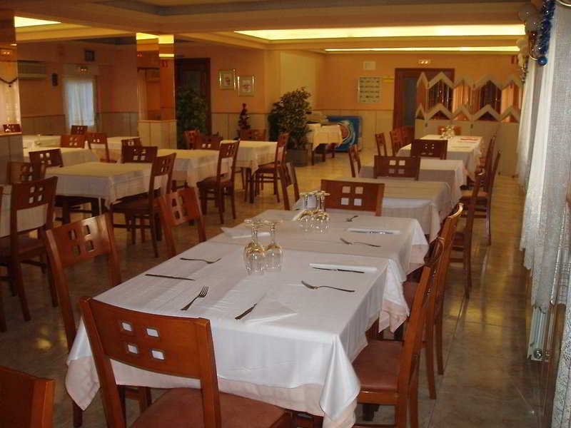 Hotel Buenos Aires Villafria Exterior photo
